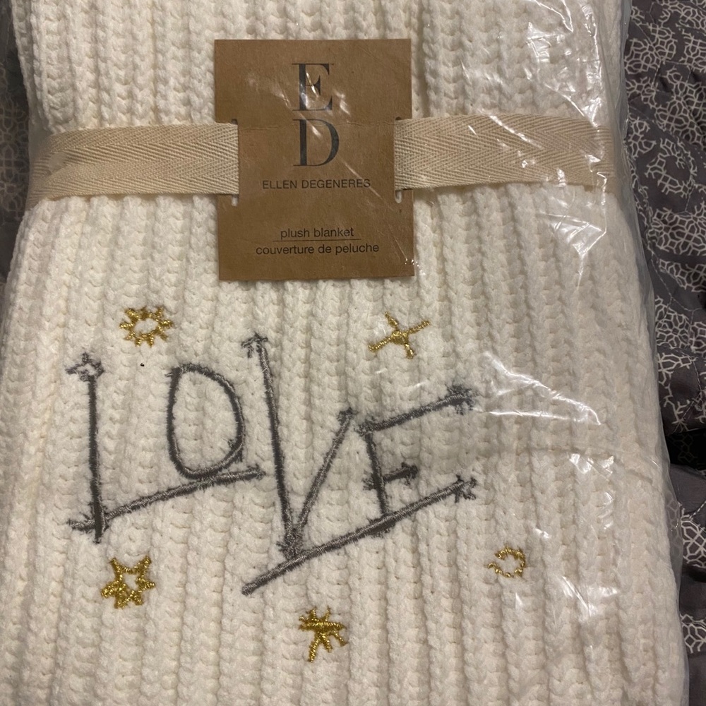 ED Ellen Degeneres plush baby blanket